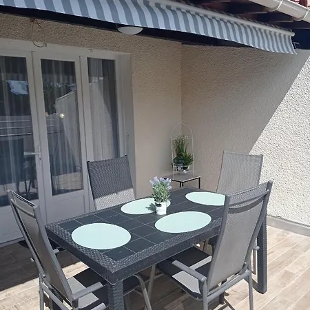 Appartement Jade Dans Residence Proche Tennis/ Centre Naturiste Agde Exterior foto